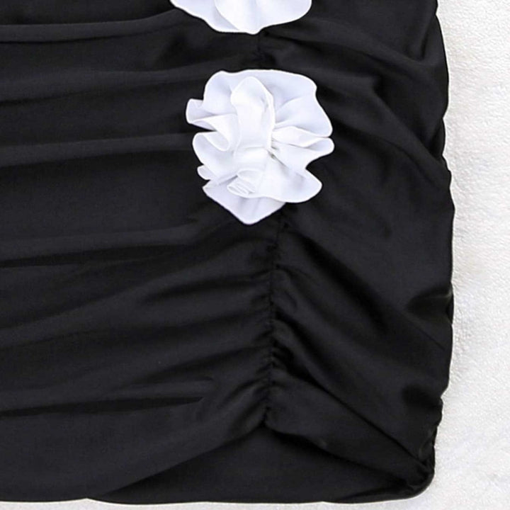 Damen Faltensetz mit dekorativen Blumen Drune