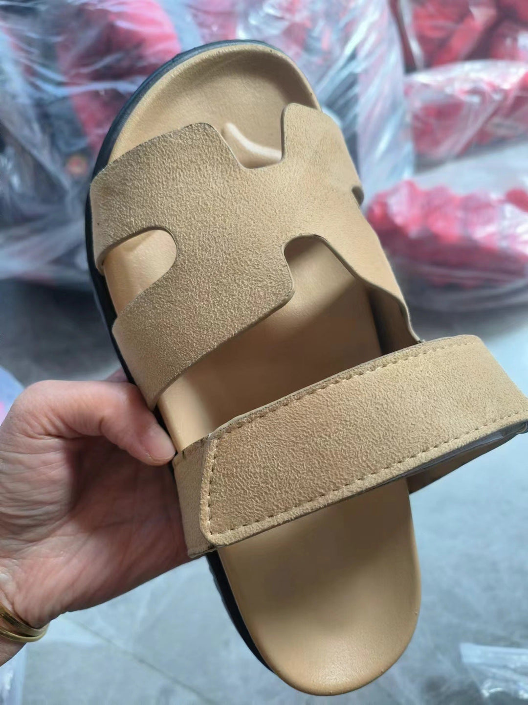 Damen Modische Sandalen mit verstellbarem Riemendesign und ergonomischem Fußbett Drune