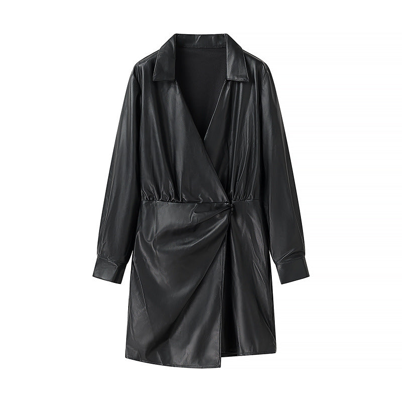 Damen Wickel-Kunstleder-Minikleid mit Hemdkragen, geraffter Taillenpartie und Manschetten Drune