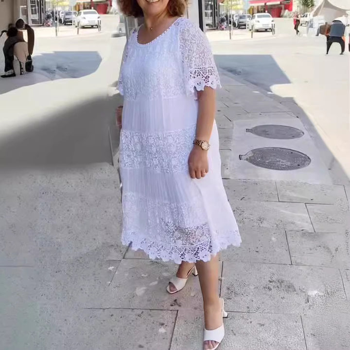 Damen nan Midikleid mit Spitzenstufen, Plissee‑Einsätzen und kurzen Trompetenärmeln Drune