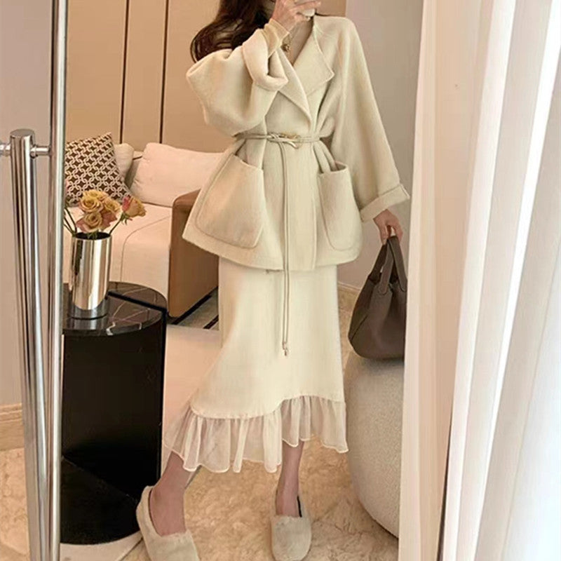Damen modischer Cardigan mit Knöpfen und Rüschensaum Drune