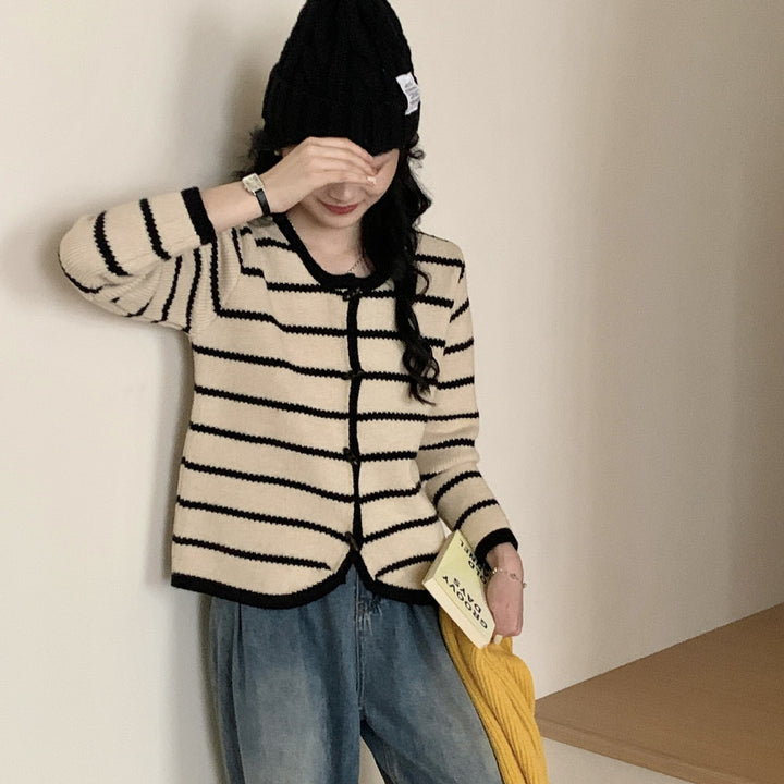 Damen Strickjacke mit maritimem Streifenmuster und großen Knöpfen Drune
