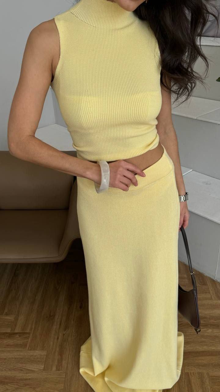 Damen Maxikleid mit elegantem Rundhalsausschnitt und taillierten Details Drune