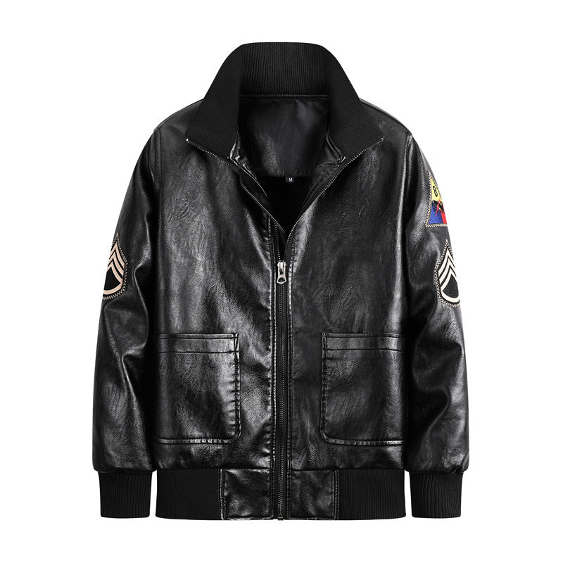 Herren Vintage-inspirierte Pilot-Bomberjacke aus Lederoptik mit gestickten Abzeichen und Rippbündchen Drune