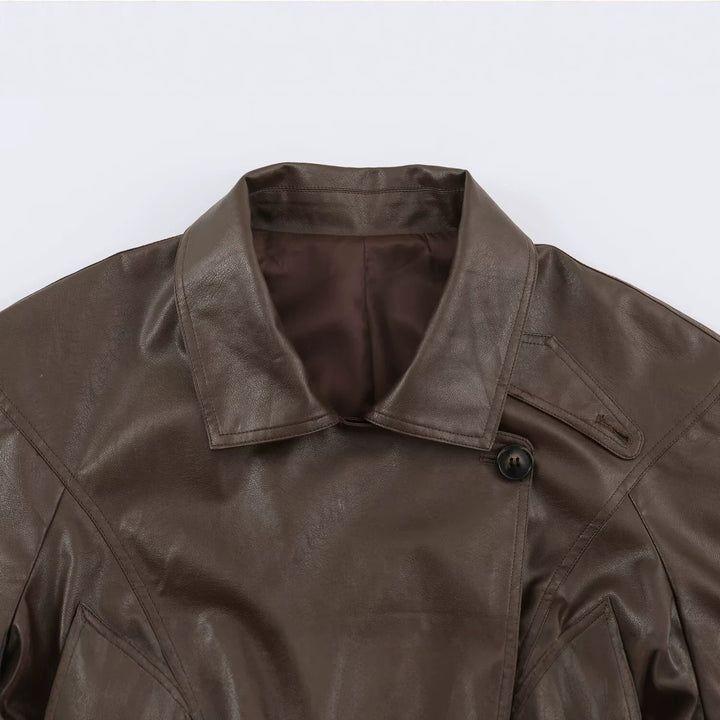 Damen Taillierte Lederoptik-Jacke mit asymmetrischer Knopfleiste und Bindegürtel Drune