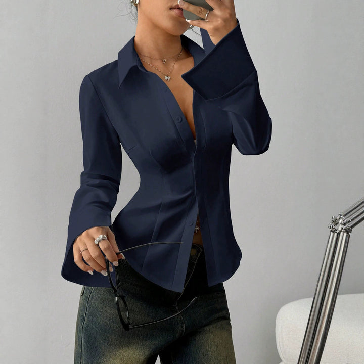 Damen Taillierte Satin-Bluse mit formenden Teilungsnähten und weiten Manschetten Drune