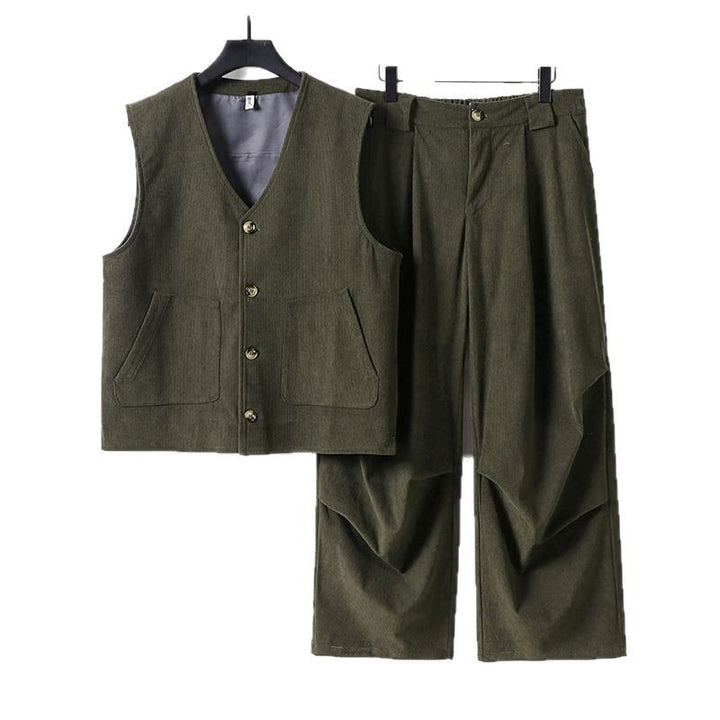 Herren Cord-Loungewear-Set mit V-Ausschnitt Weste und weiten Bundfaltenhose Drune