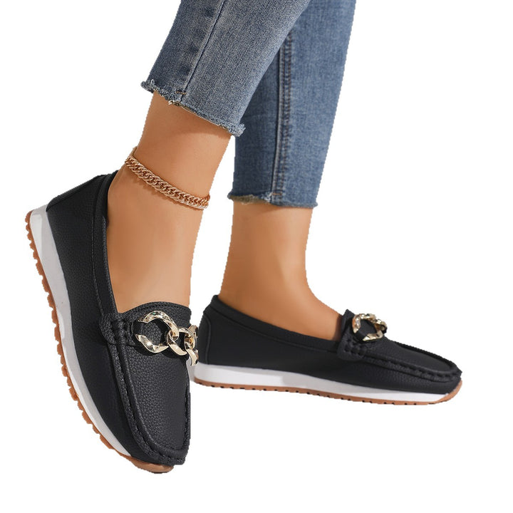 Damen Modische Mokassin‑Slipper mit goldener Gliederkette und profilierter Gummisohle Drune