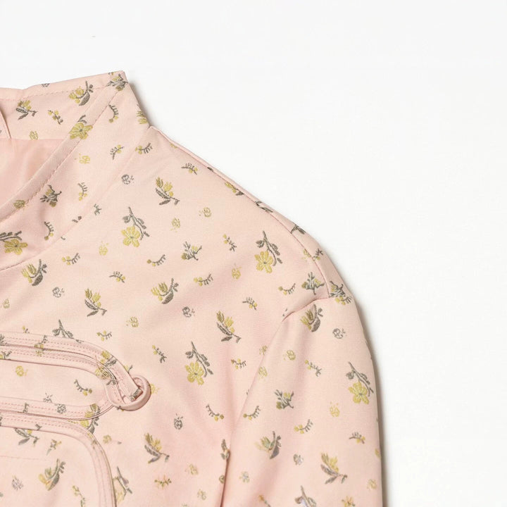 Damen Kurz geschnittene Satin-Militärjacke mit dekorativen Froschverschlüssen und Blumenprint Drune