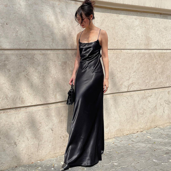 Damen elegantes Maxikleid aus fließendem Satin mit Spaghettiträgern Drune
