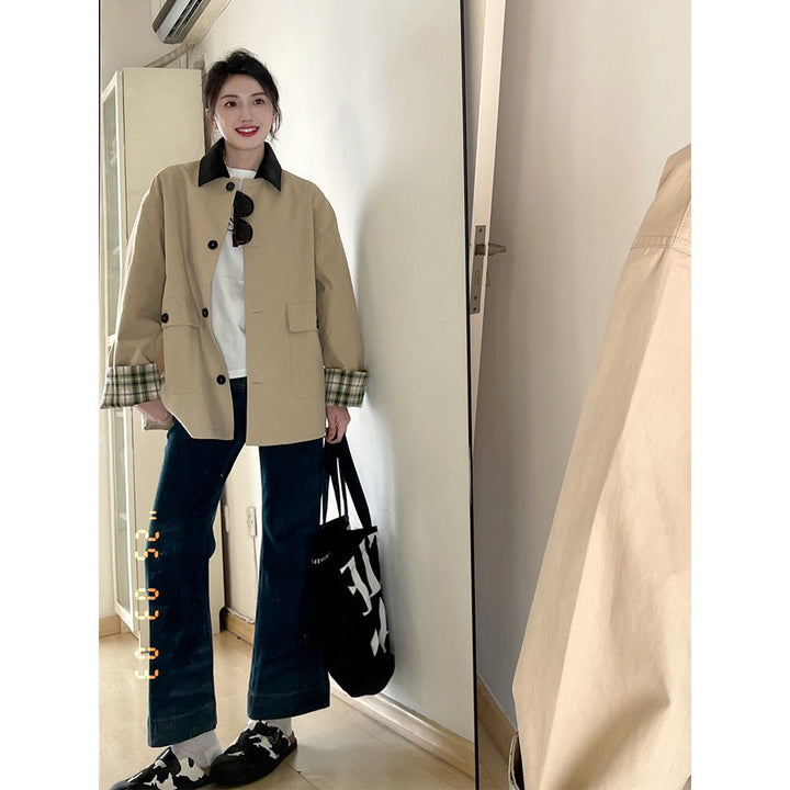 Damen Kurztrenchjacke im Oversize-Schnitt mit Kontrastkragen und karierten Umschlagmanschetten Drune