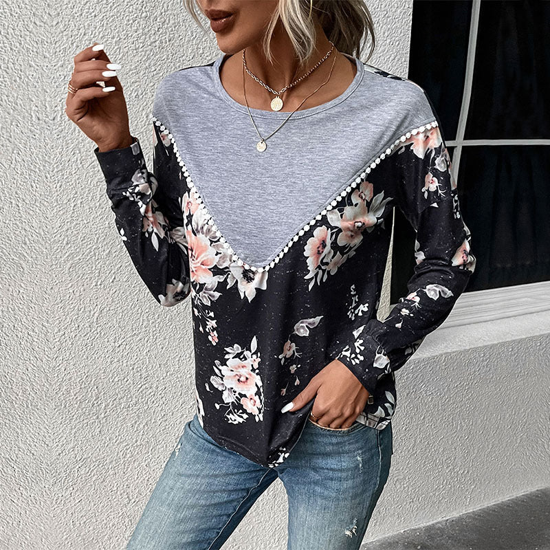 Damen Lässiges Langarm-Jerseyshirt mit kontrastiertem V‑Einsatz, Pompon‑Borte und floralem Alloverprint Drune