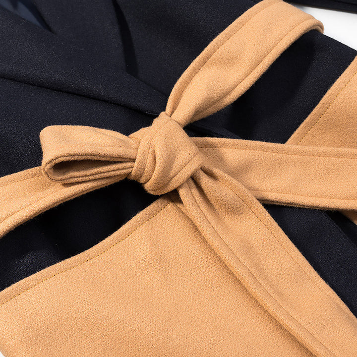 Damen Kurzmantel mit Bindegürtel, Kontrasttaschen und Kunstfellmanschetten Drune