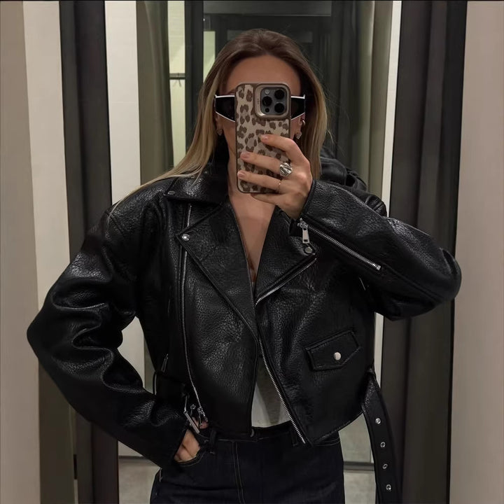 Damen Kurze strukturierte Bikerjacke aus Lederimitat Drune