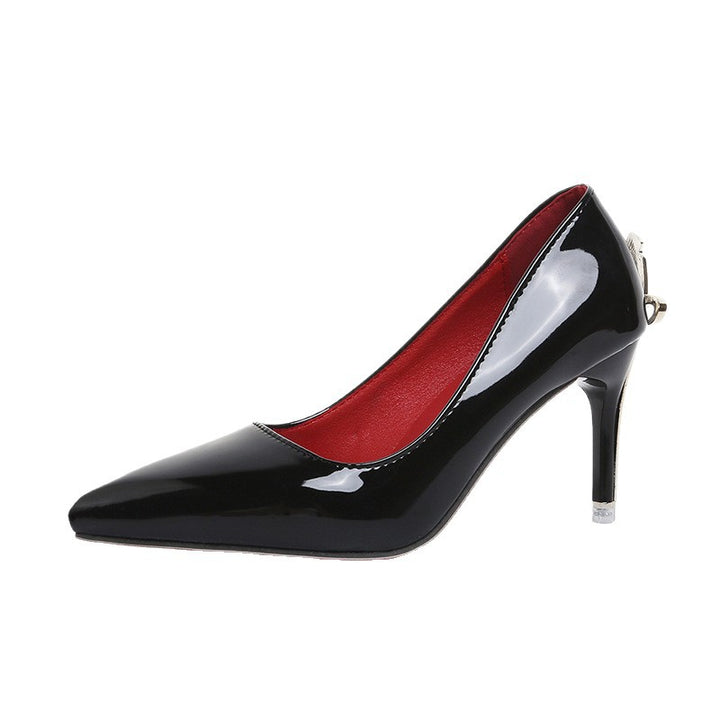 Damen extravagante Lack-Pumps mit dolchförmigem Metallabsatz Drune