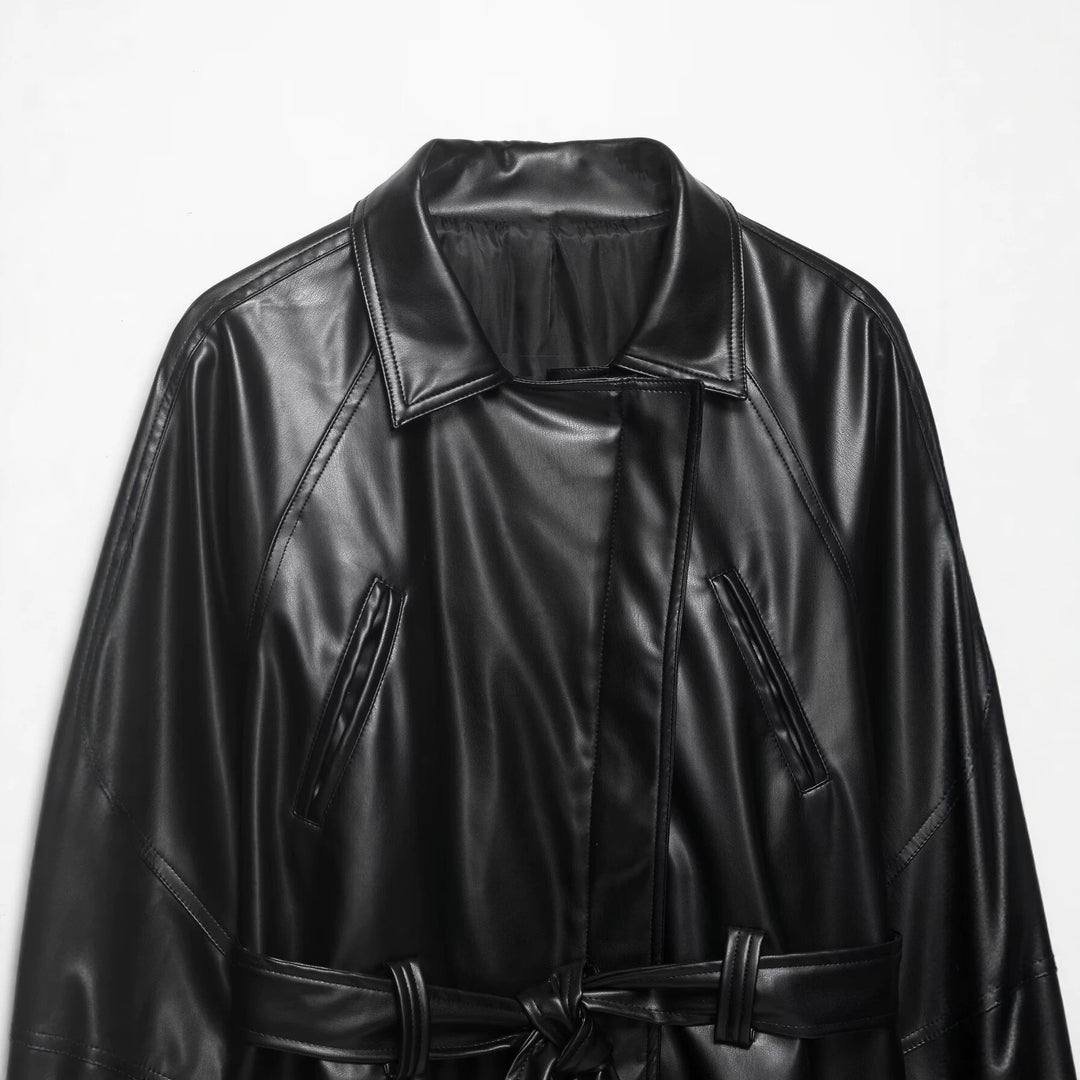 Damen Kurze Lederoptik-Trenchjacke mit Taillengürtel und überschnittenen Raglanärmeln Drune