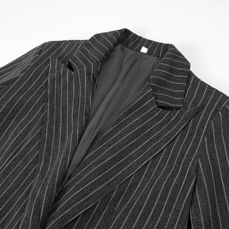 Damen Longline-Wollmixmantel mit Nadelstreifen, tailliertem Revers und Pattentaschen Drune