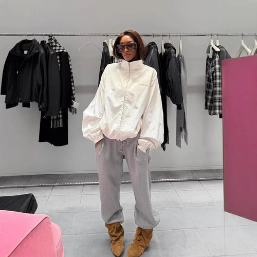 Damen Gepolsterte Boxy‑Jacke im Cropped‑Cut mit Stehkragen und verdeckter Verschlussleiste Drune