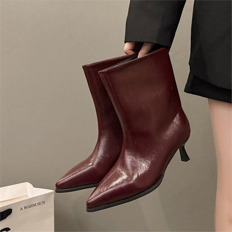 Damen kniehohe Stiefel mit spitzer Zehenkappe und skulpturiertem Kittenabsatz Drune