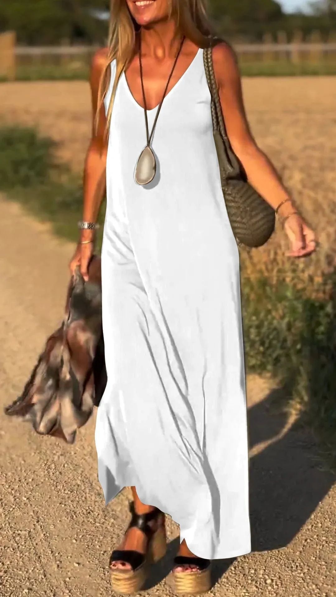 Damen Maxikleid mit eleganter V-Form und qualitativ hochwertigem Obermaterial Drune