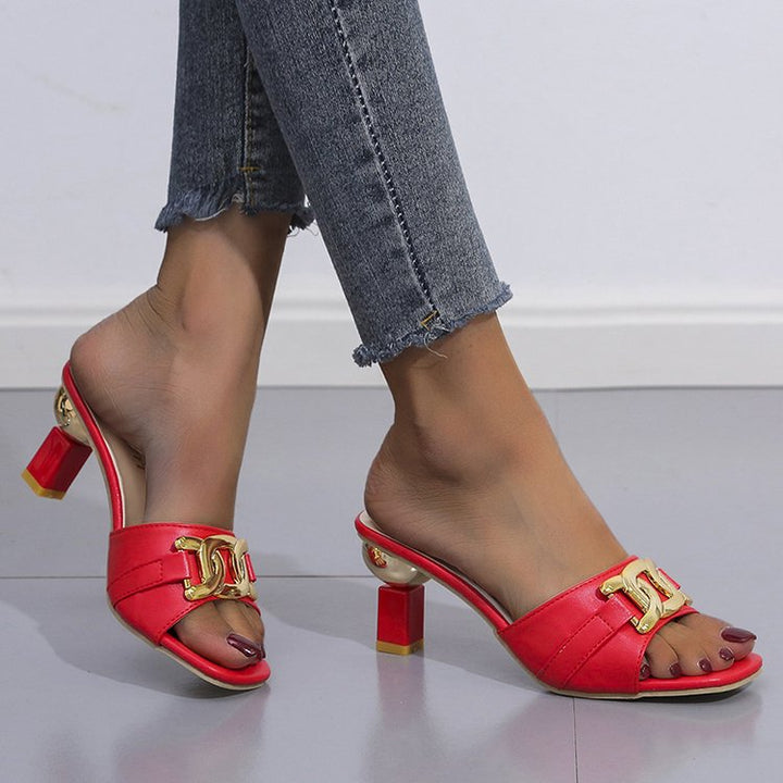 Damen Mules mit glänzendem goldenen Akzent und komfortablem Blockabsatz Drune
