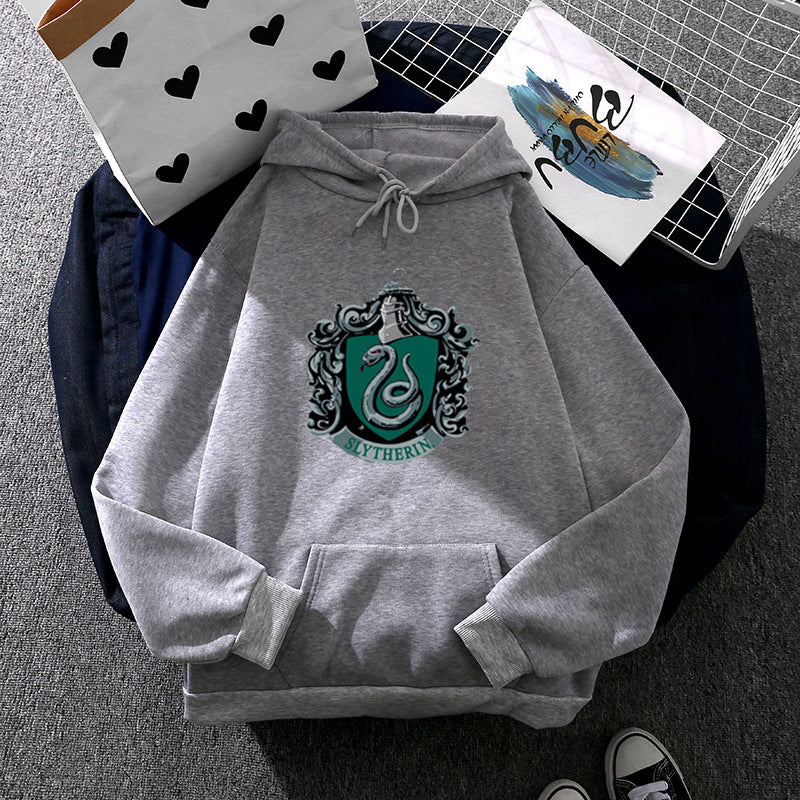 Damen nan gemütlicher Kapuzenpullover im Oversize-Cut mit heraldischem Schlangenwappen und weichem Fleece-Innenfutter Drune