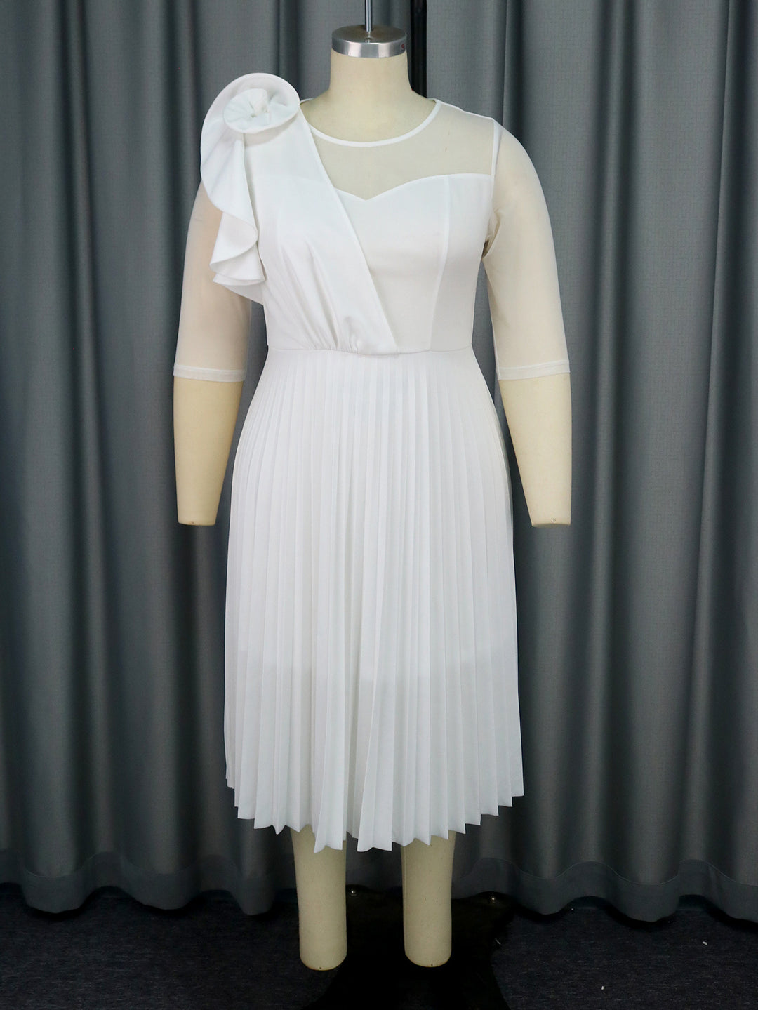 Damen Faltendes Kurzes Kleid mit innovativem Einschlag und transparenten Ärmeln Drune