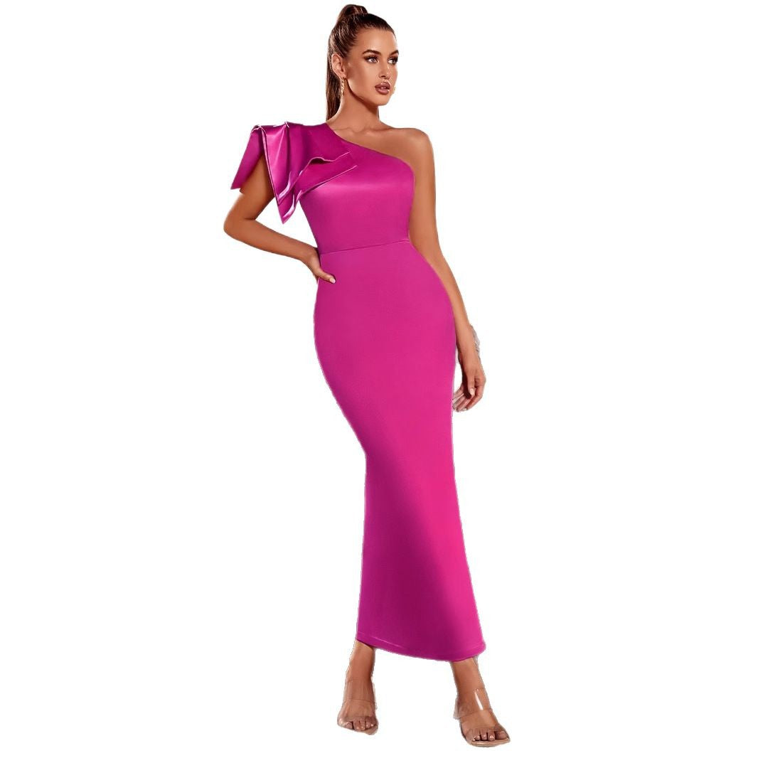 Damen Maxi-Kleid mit asymmetrischem Träger und luxuriösem Volant Drune