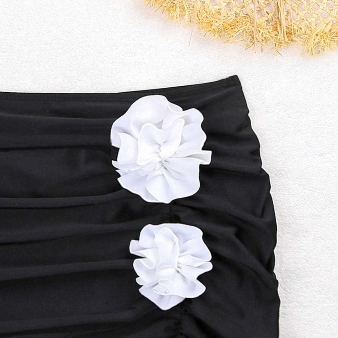 Damen Faltensetz mit dekorativen Blumen Drune