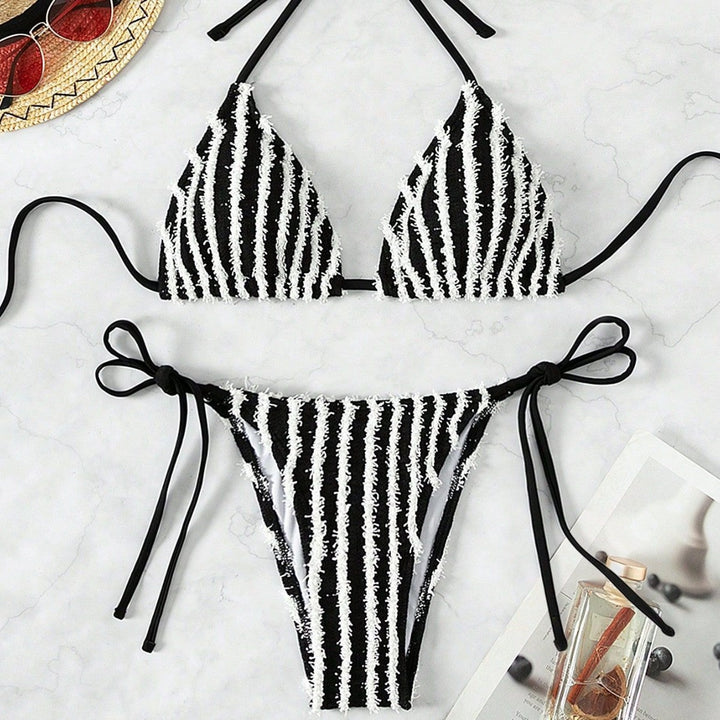 Damen Triangel-Bikini mit auffälligem Streifenmuster Drune