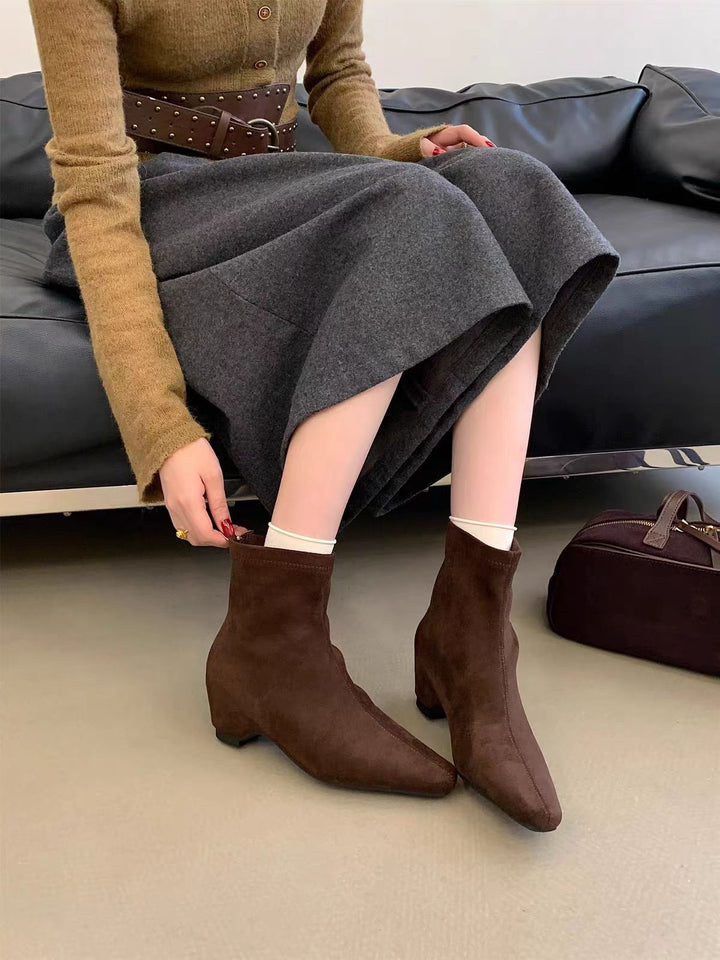 Damen elegante Ankle-Stiefeletten aus Veloursleder Drune