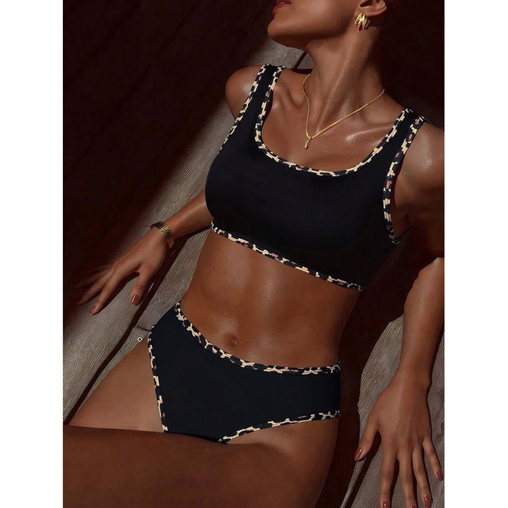 Damen Sportlicher Bikini im Leo-Look Drune