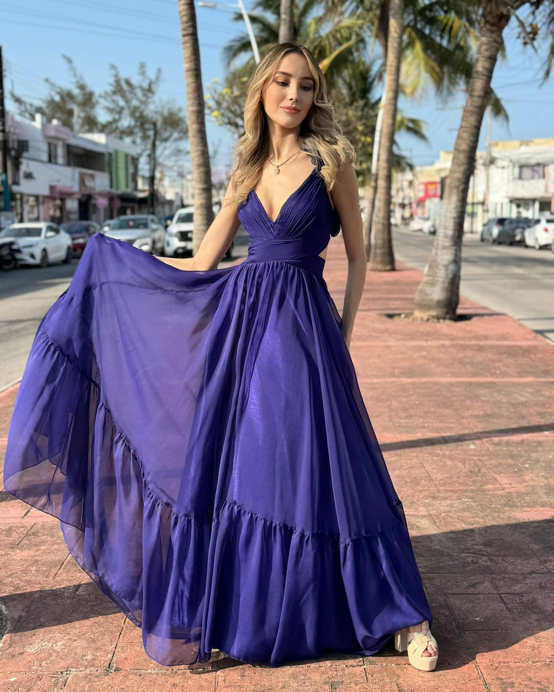 Damen Maxikleid mit luftigen Rüschendetails und ausgefallenem Wickeldesign Drune