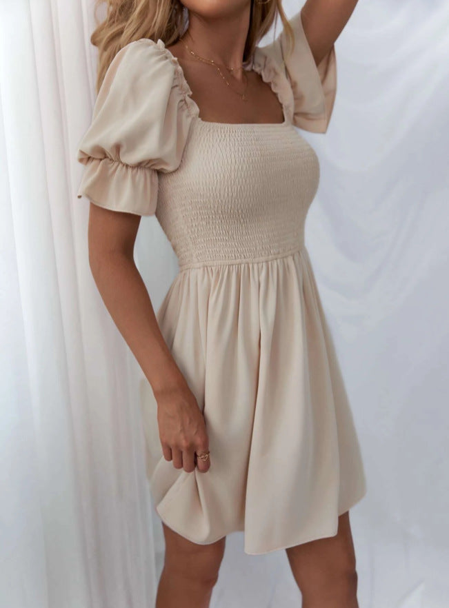 Damen kurzes Kleid mit Puffärmeln und gerafftem Oberteil Drune