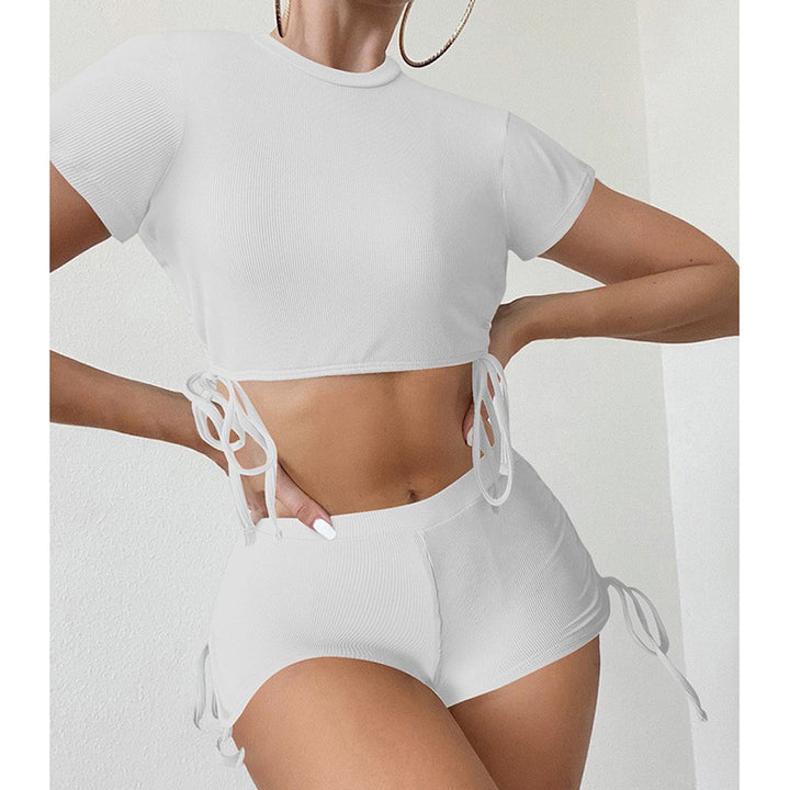 Damen sportliches Crop-Top mit verspielten Bindebändern und Shorts Drune