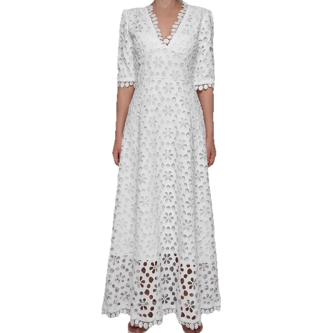 Damen Elegantes Maxikleid mit floralen Cut-Outs und Spitzenkragen Drune