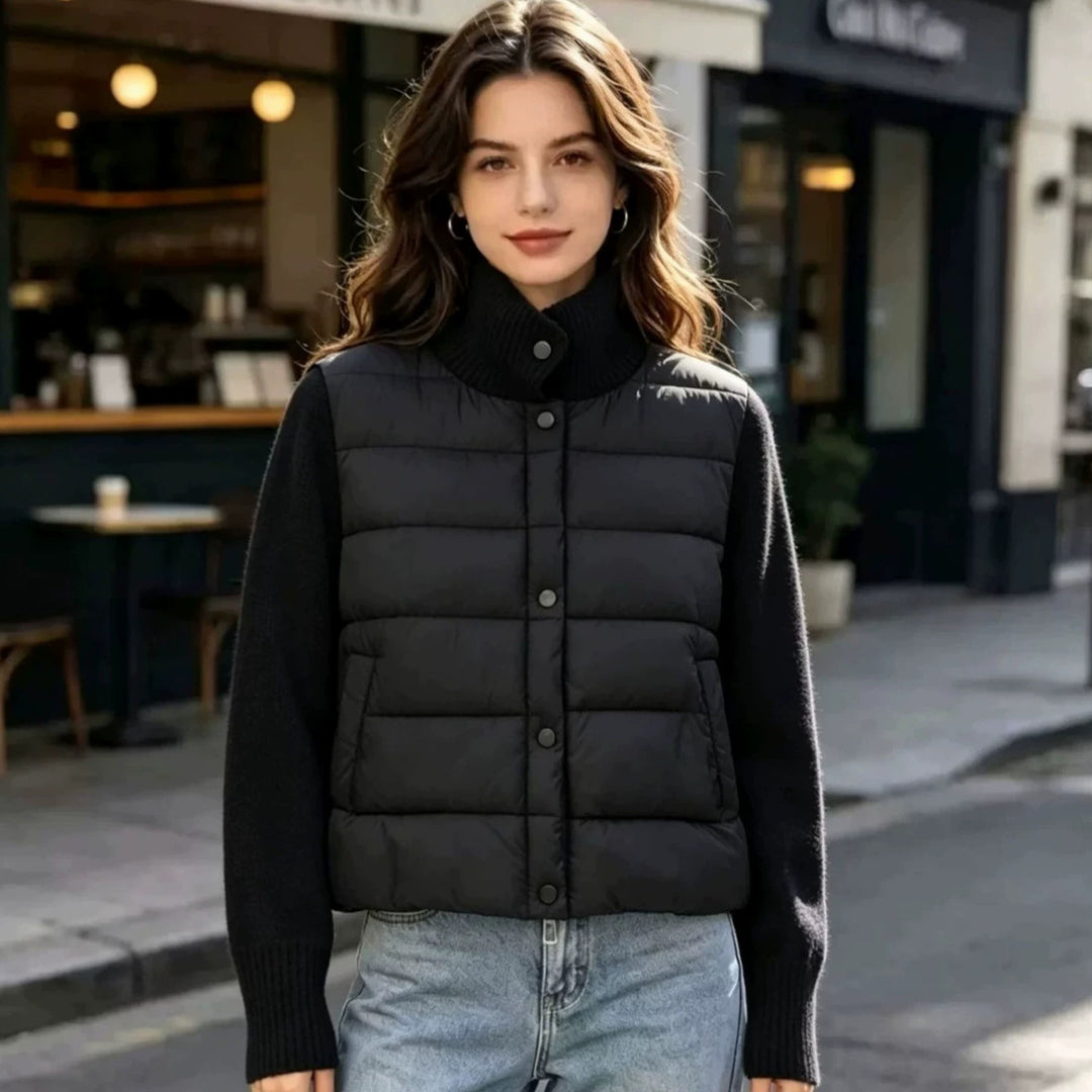 Damen Kurz gefütterte Steppjacke mit gestrickten Ärmeln und Rippkragen Drune