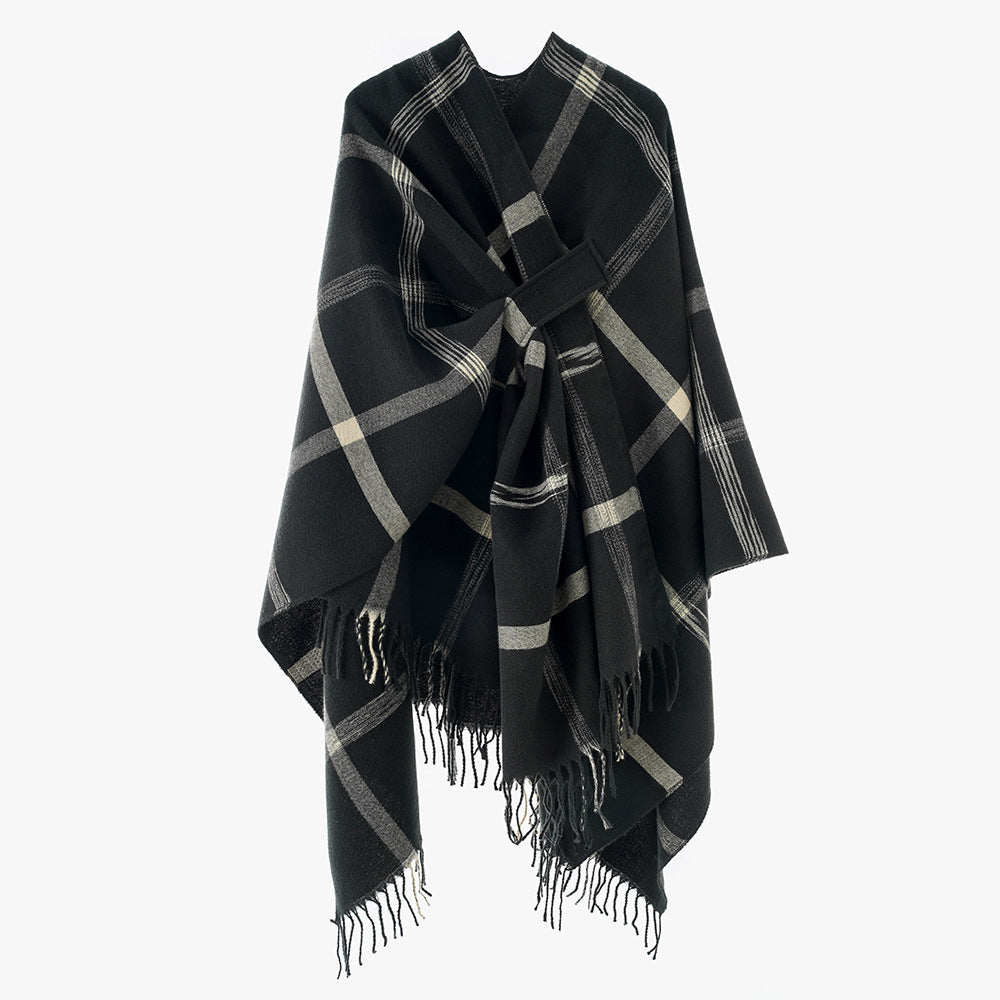Damen Oversize-Capeponcho aus Wollmix mit Bindegürtel, Fransen und großem Karomuster Drune