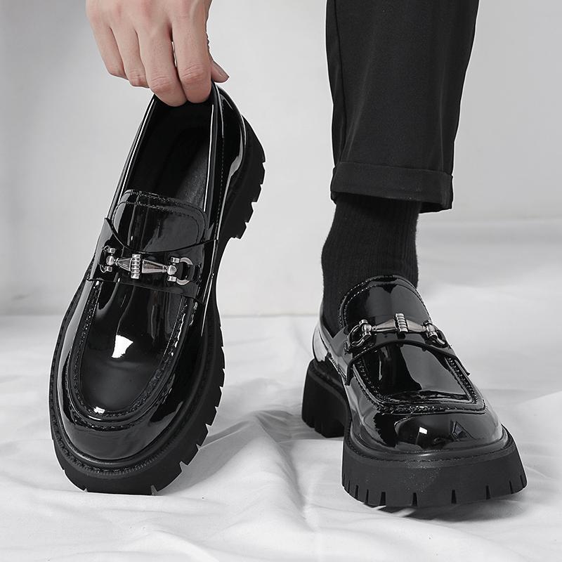 Herren Modische Loafers mit robustem Sohlenprofil und edler Schnallenverzierung Drune