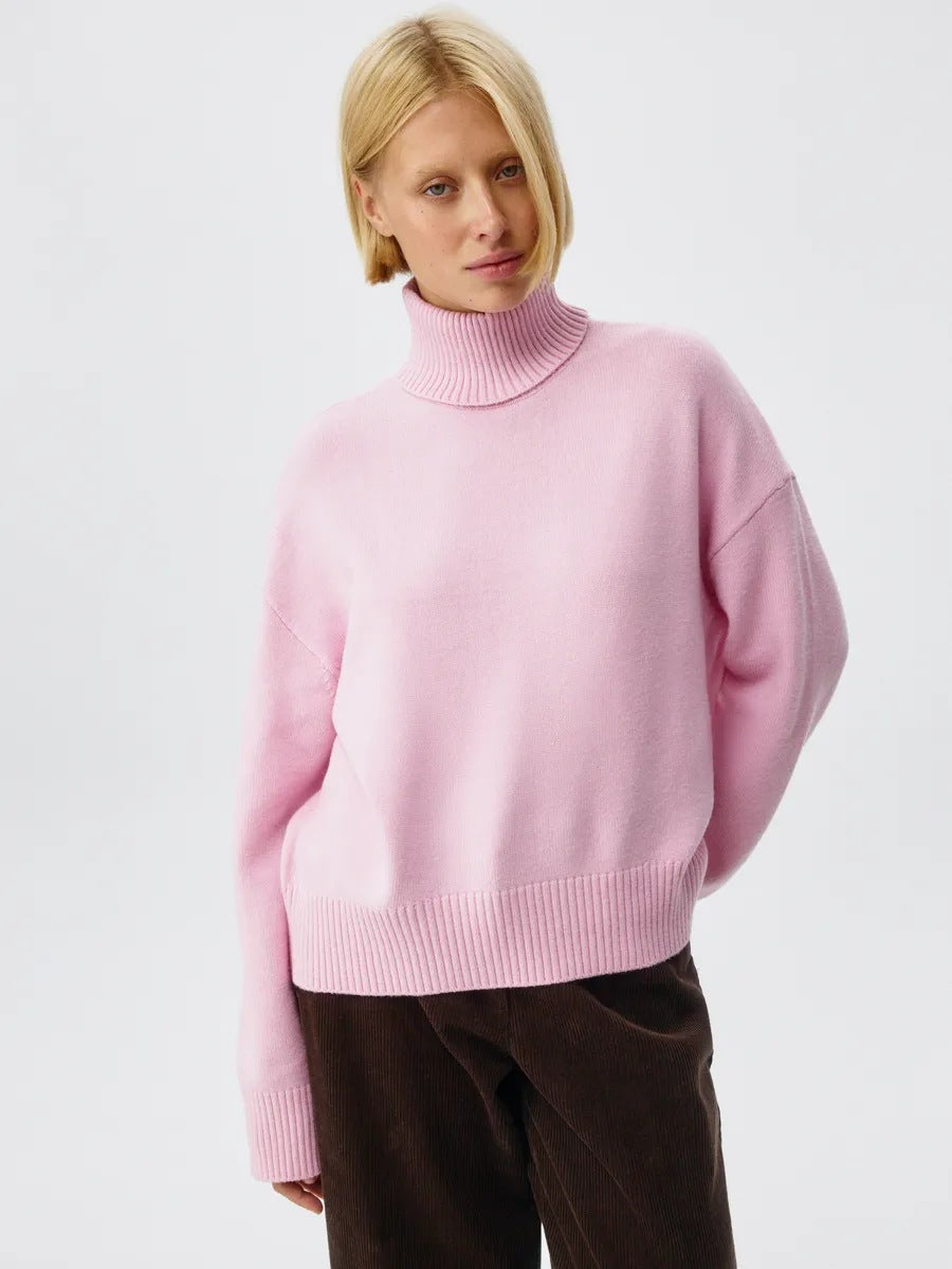 Damen Gemütlicher Rollkragenpullover mit oversized Schnitt und feiner Rippstruktur Drune