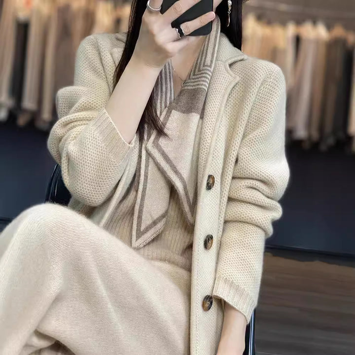 Damen kuschelige Strickjacke mit großen Taschen und elegantem Knopfverschluss Drune