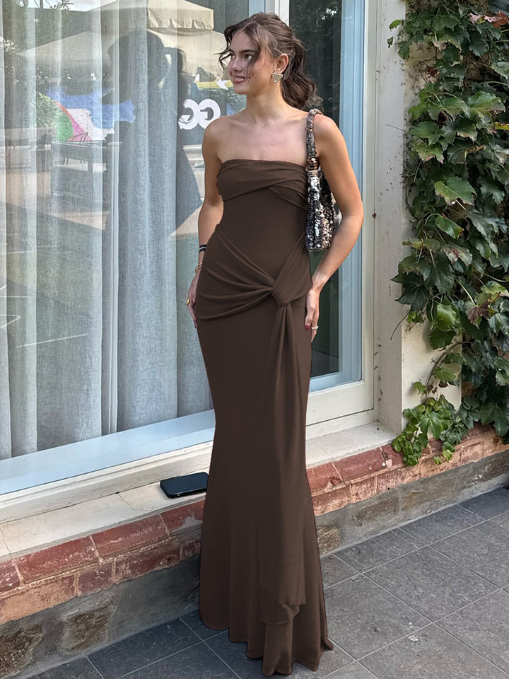 Drune | Einfarbiges ärmelloses Kleid mit hoher Taille und Ein-Wort-Ausschnitt