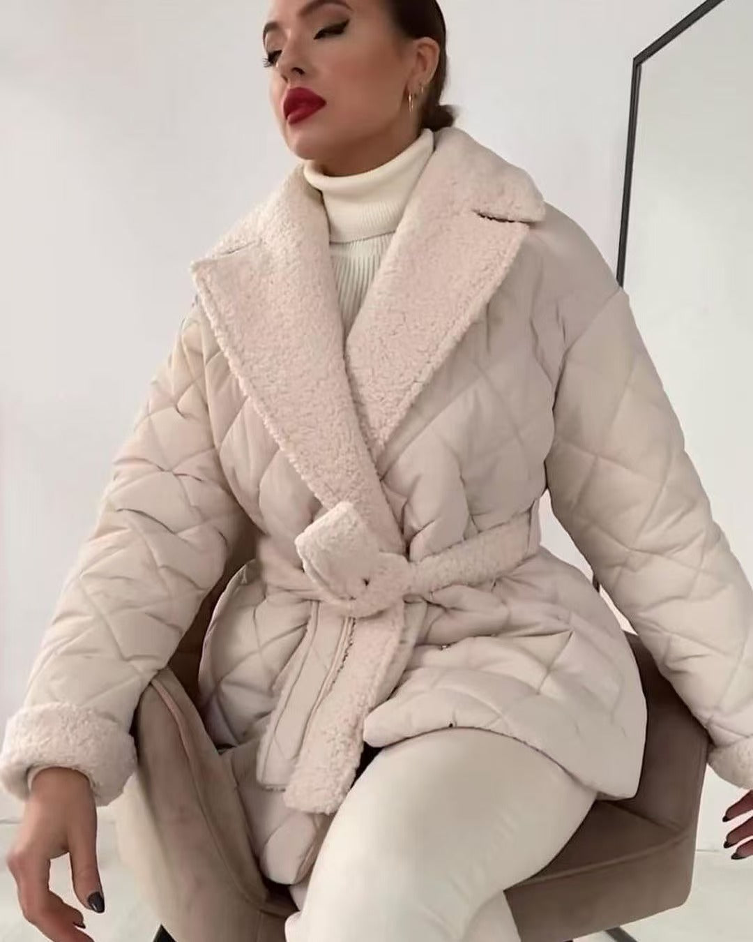 Damen gesteppte Fleecejacke mit Gürtel und großem Kragen Drune
