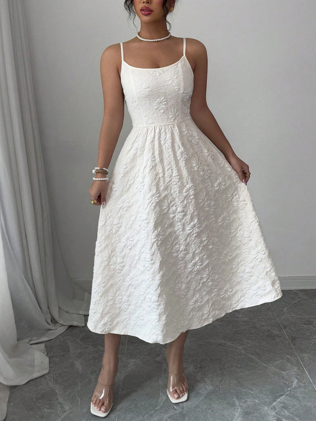 Damen Midikleid mit zarter Blumenstickerei Drune