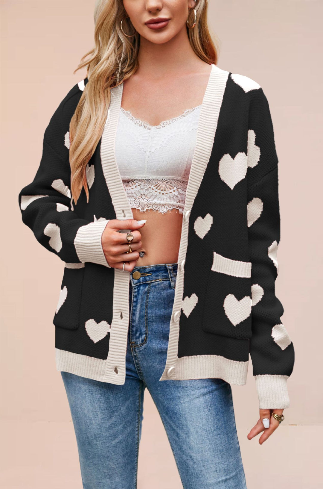 Damen Strickjacke mit Herzen Design und lässigem Schnitt Drune