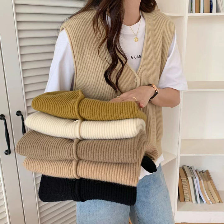 Damen Strickweste mit feiner Rippenstruktur und klassischen Knopfdetails Drune