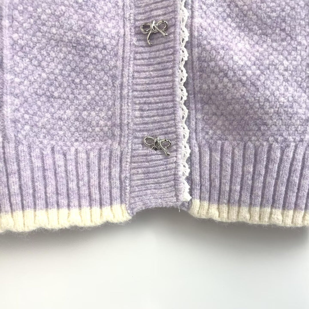 Damen Strickjacke mit romantischen Häkelbesätzen und klassischem Styling Drune