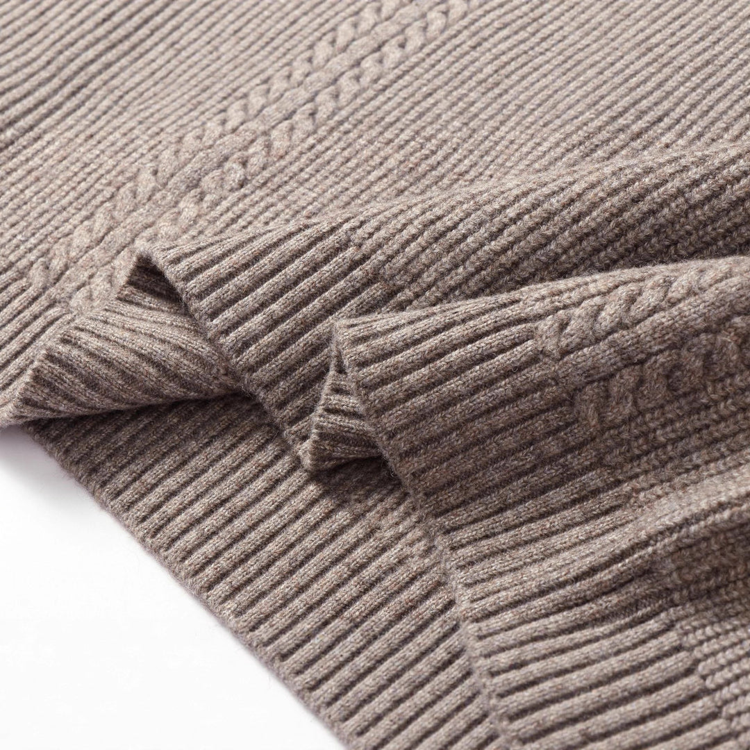 Unisex Strickpullover mit Henley-Knopfleiste und Zopfmuster Drune