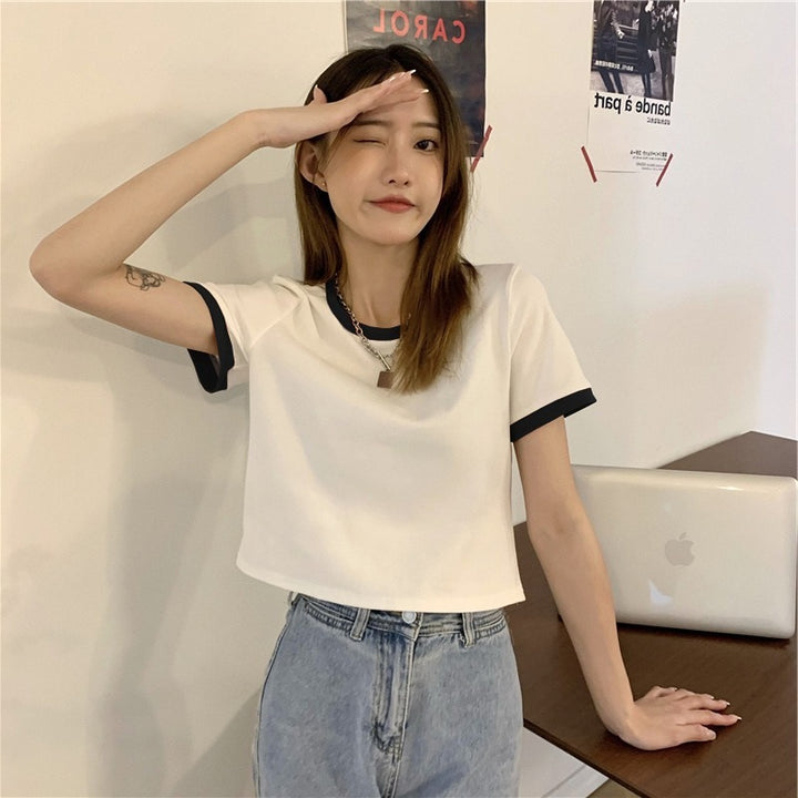 Damen Cropped T-Shirt mit kontrastierenden Ärmeln und modernem Schnitt