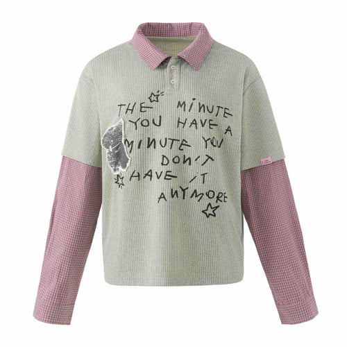 Unisex Lagenlook Strick-Poloshirt mit karierter Einsatzärmeln und Statement-Print Drune